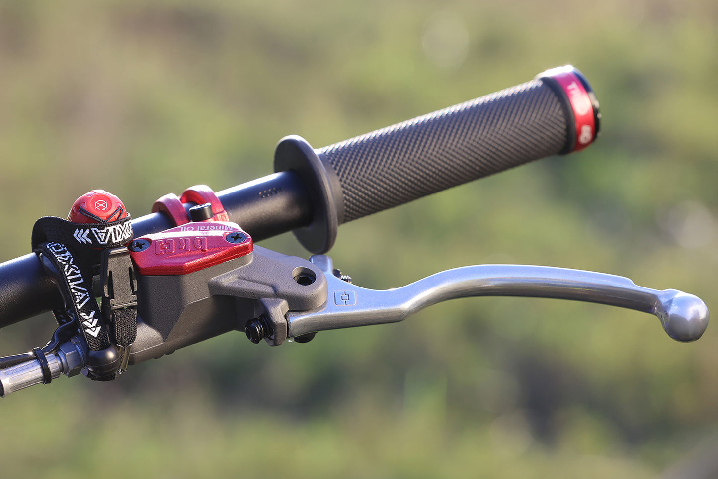 300 ST-F FACTORY ADAM RAGA REPLICA 2025